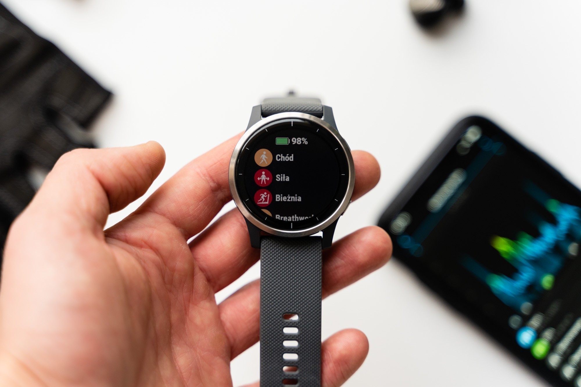 Garmin vivoactive 3 vs vivoactive 4 on sale